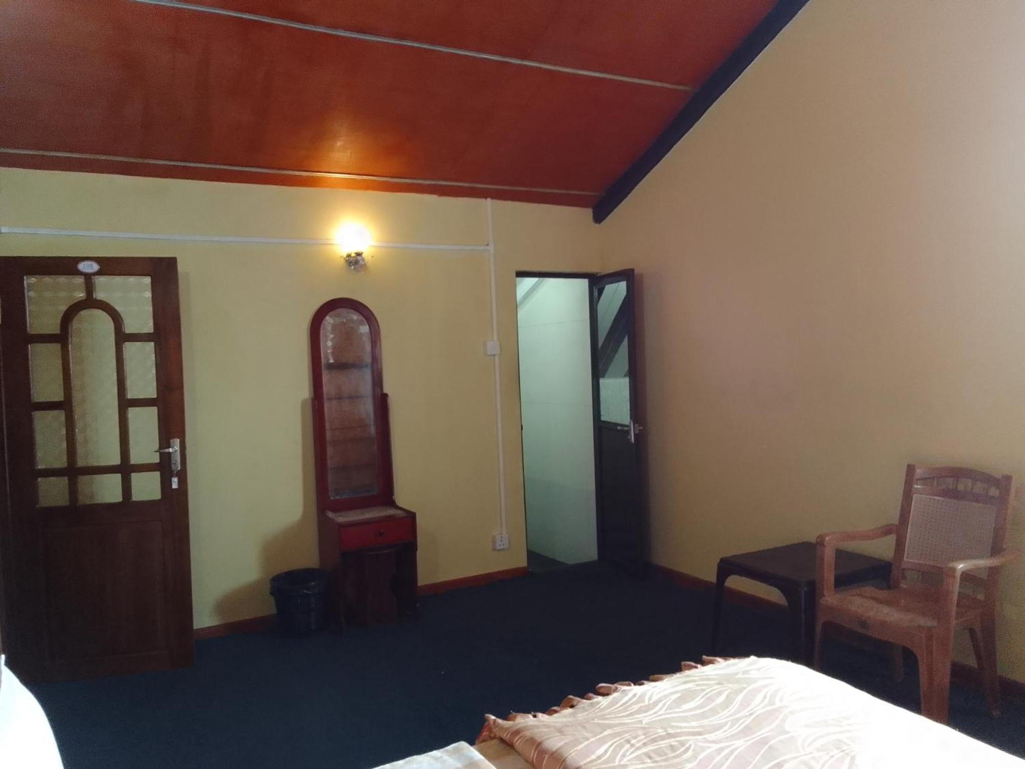 Himawari Hills Hotel Nuwara Eliya Værelse billede